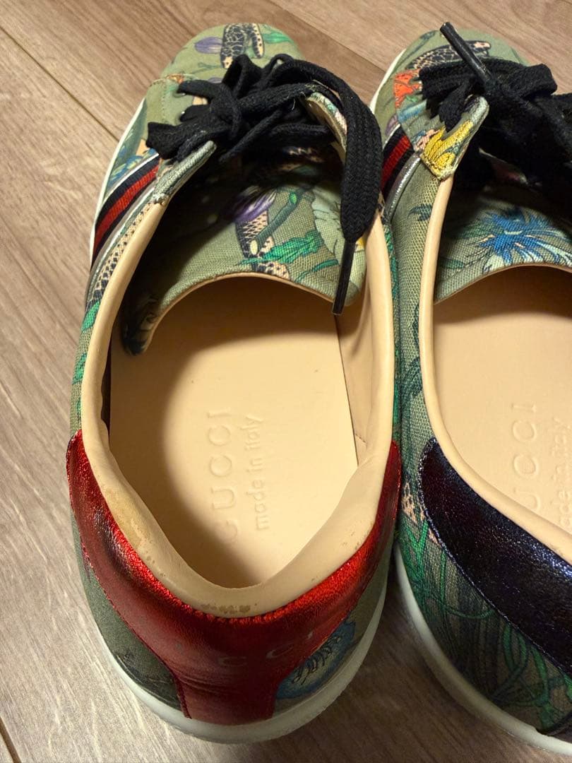 GUCCI カラフル花柄 スニーカー