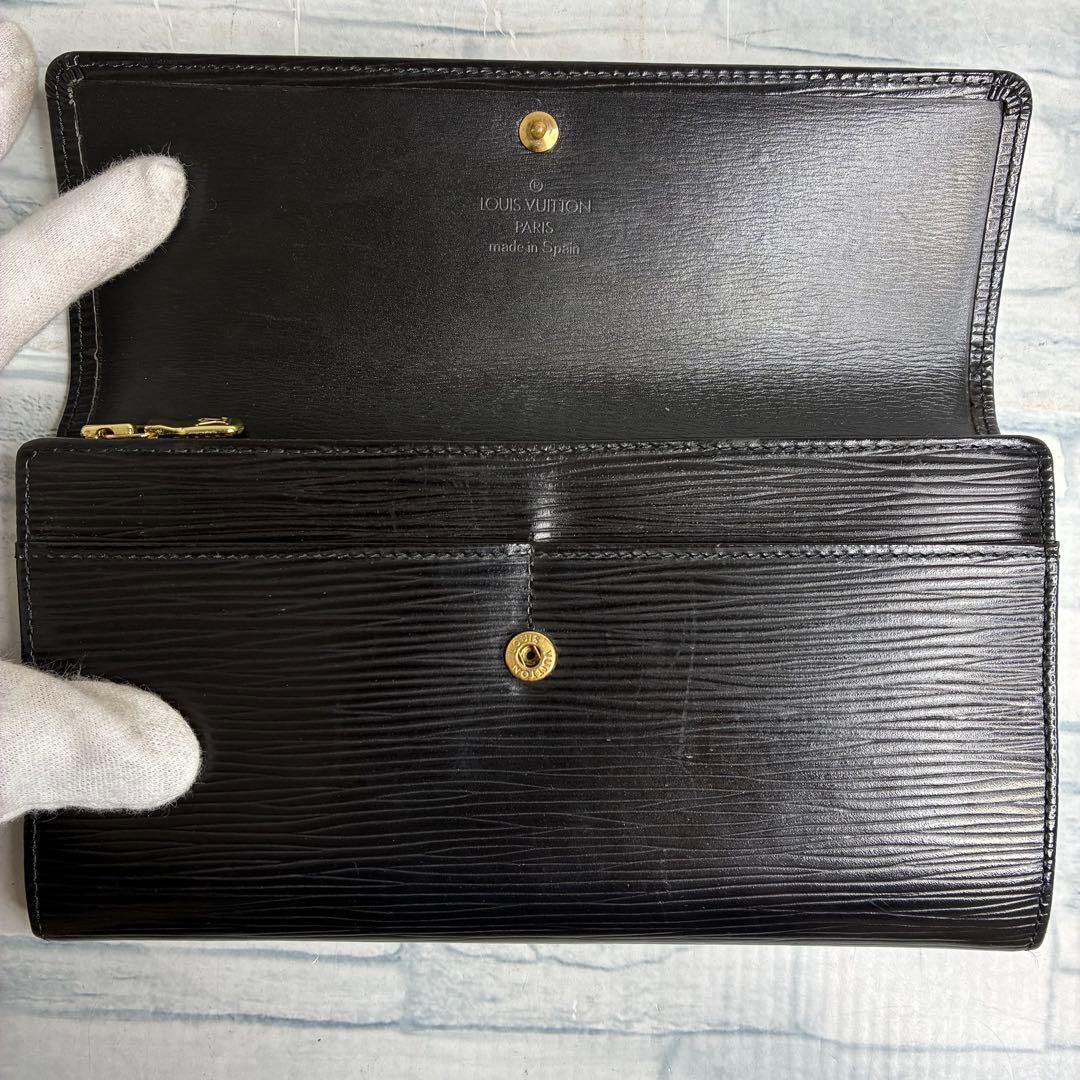 未使用級　55 LOUIS VUITTON ルイヴィトン　長財布　二つ折り財布