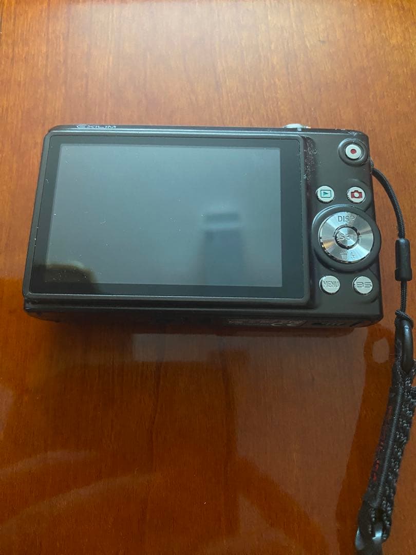 CASIO EXILIM 10.1メガピクセル コンパクトデジカメEX-Z200