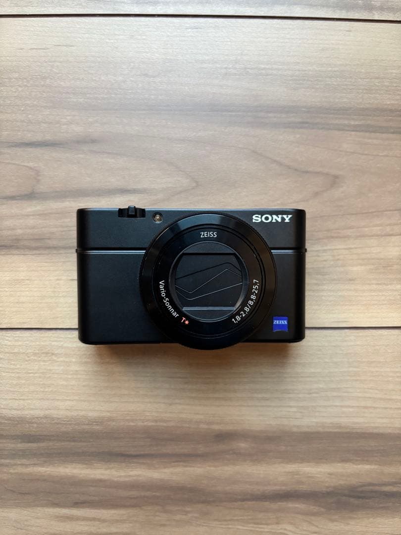 SONY Cyber−Shot RX DSC-RX100M4