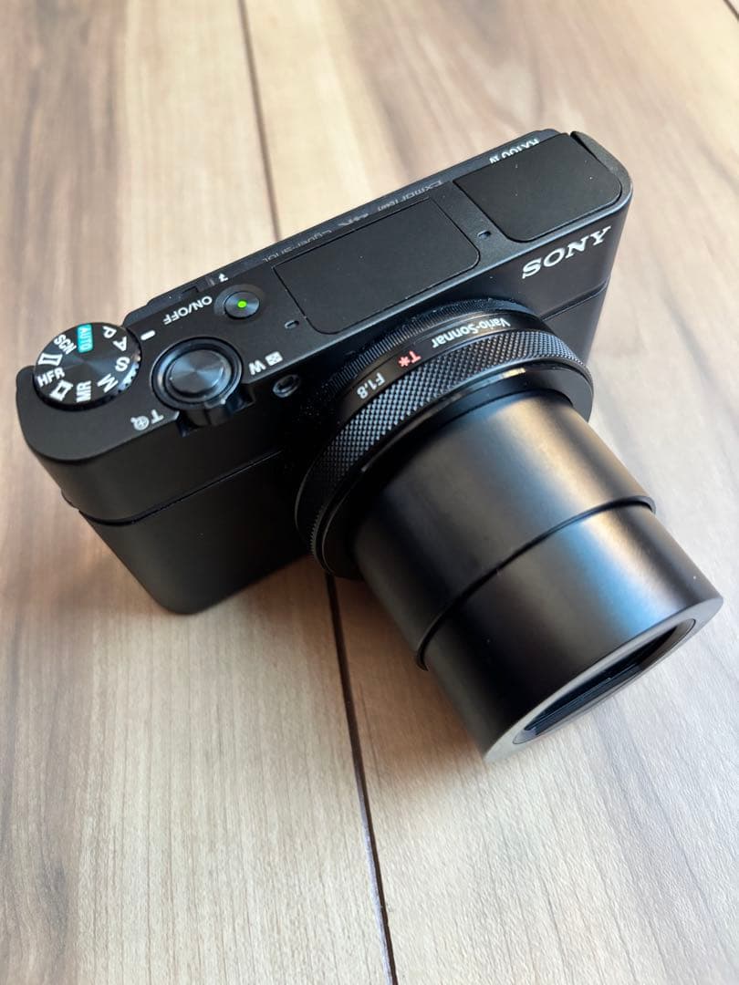 SONY Cyber−Shot RX DSC-RX100M4