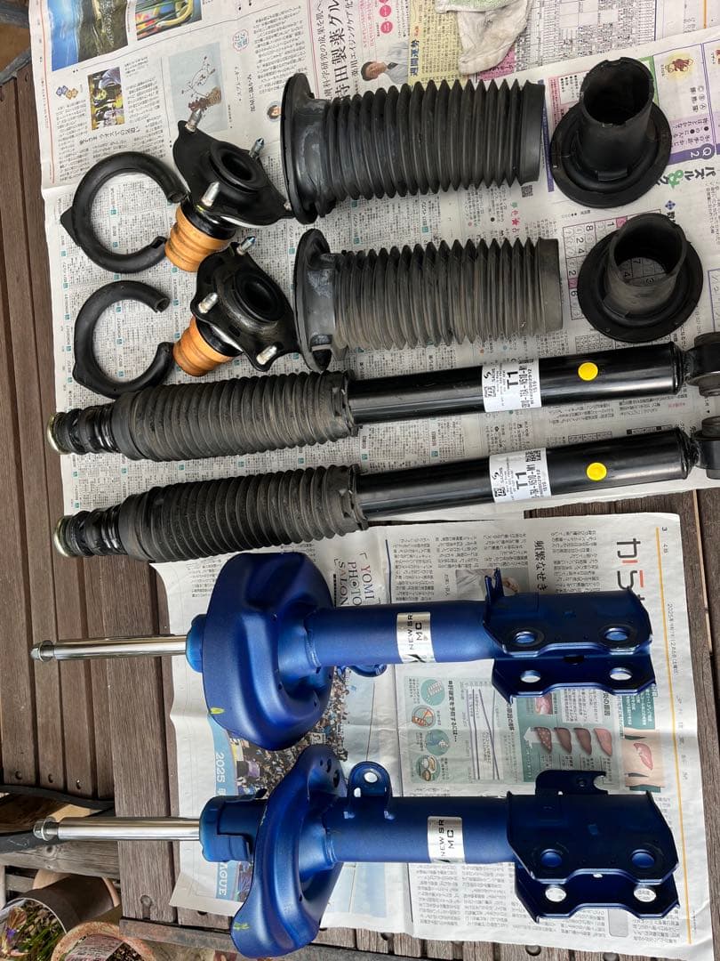 オデッセイRC4 KYB NEW SR MC (フロント) リヤは純正