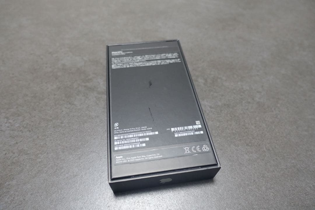 Apple iPhone 13 Pro 256GB 本体 シルバー