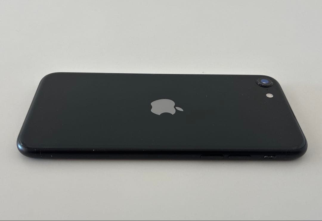Apple iPhone SE2 (第2世代) ブラック 64GB SIMフリー