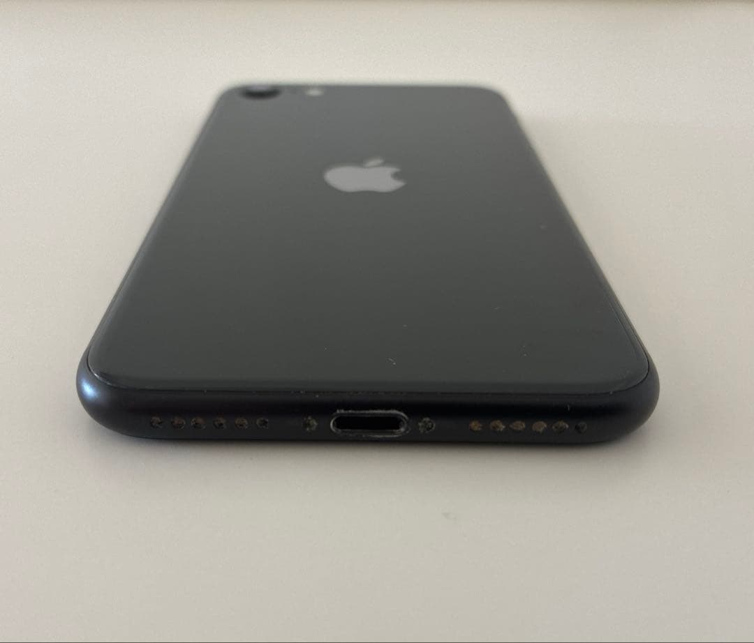 Apple iPhone SE2 (第2世代) ブラック 64GB SIMフリー