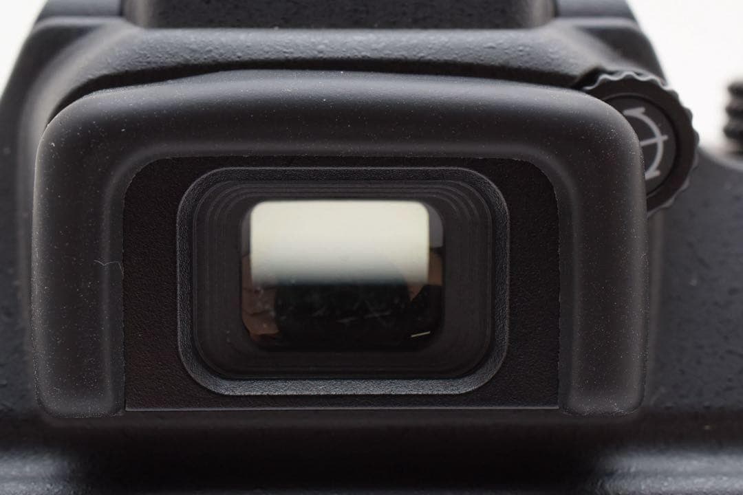 【美品】 ニコン Nikon D3400 ダブルズームセット一眼レフカメラ