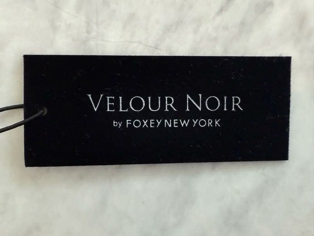 美品★FOXEY/フォクシーベロアトップ ベルブラック 38