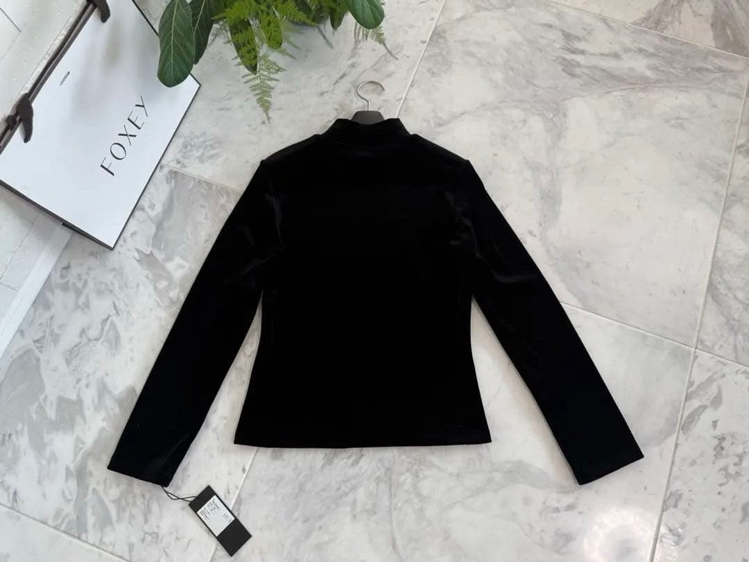 美品★FOXEY/フォクシーベロアトップ ベルブラック 38