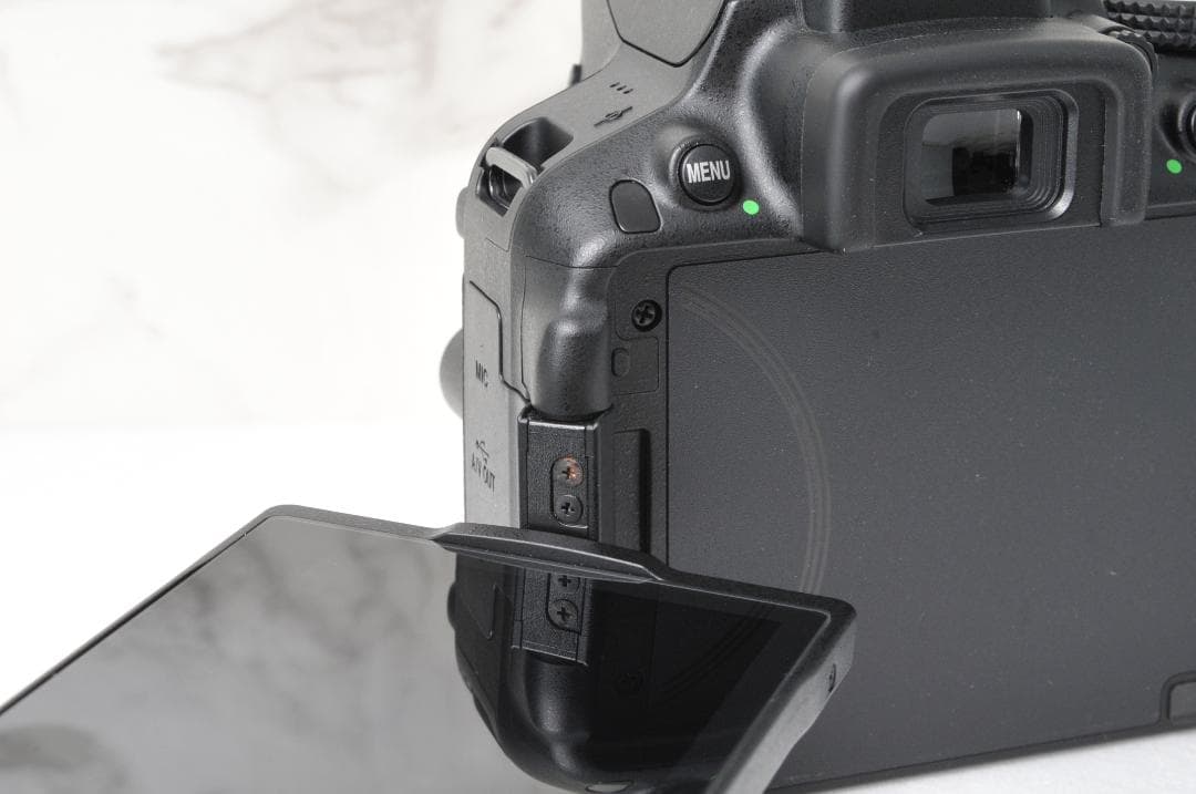 Missa [プロフ必読]様 美品 ショット数836❣️Nikon D5300