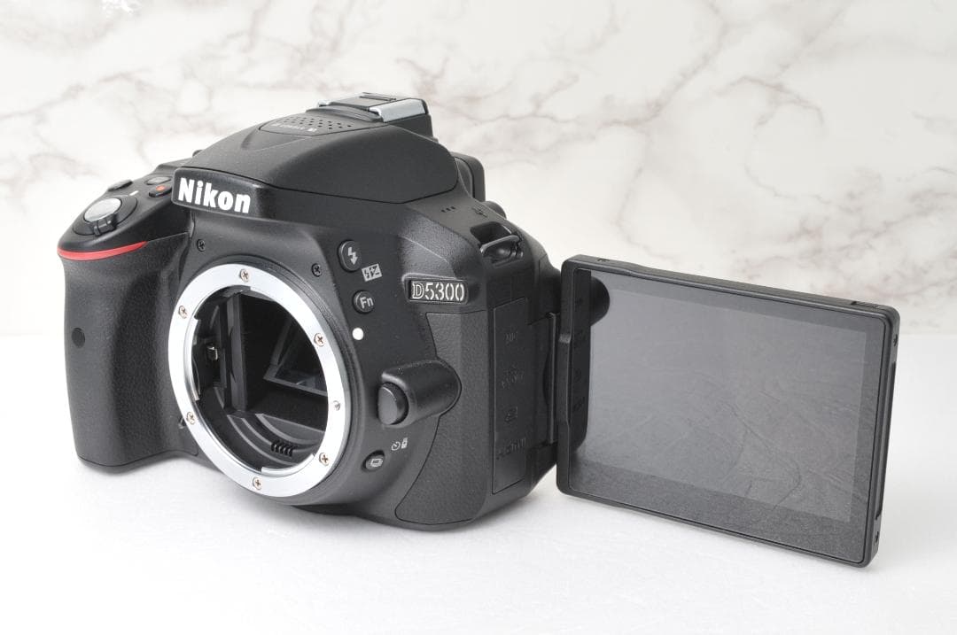 Missa [プロフ必読]様 美品 ショット数836❣️Nikon D5300