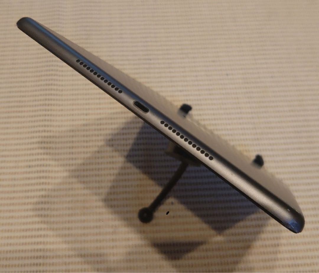 完動品iPad第7世代(A2197)本体32GBグレイ送料込VMF3M