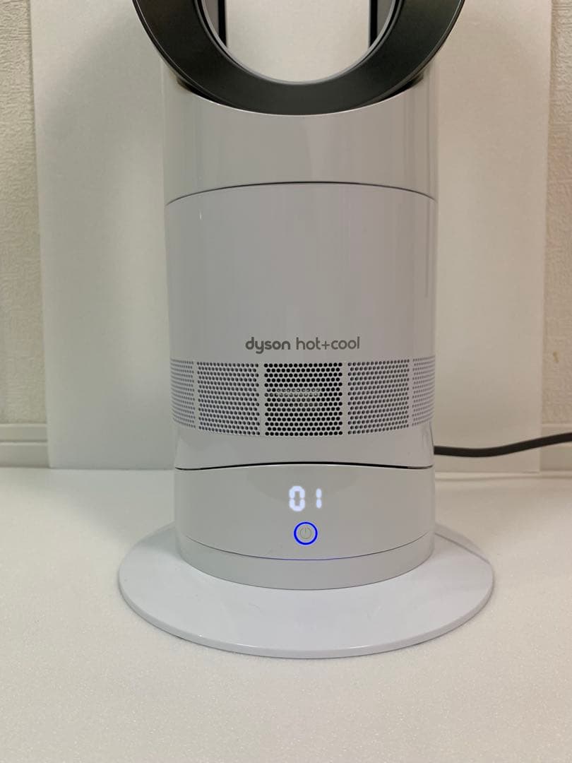【超美品】ダイソン AM09 24年製　ファンヒーター　ホット&クール