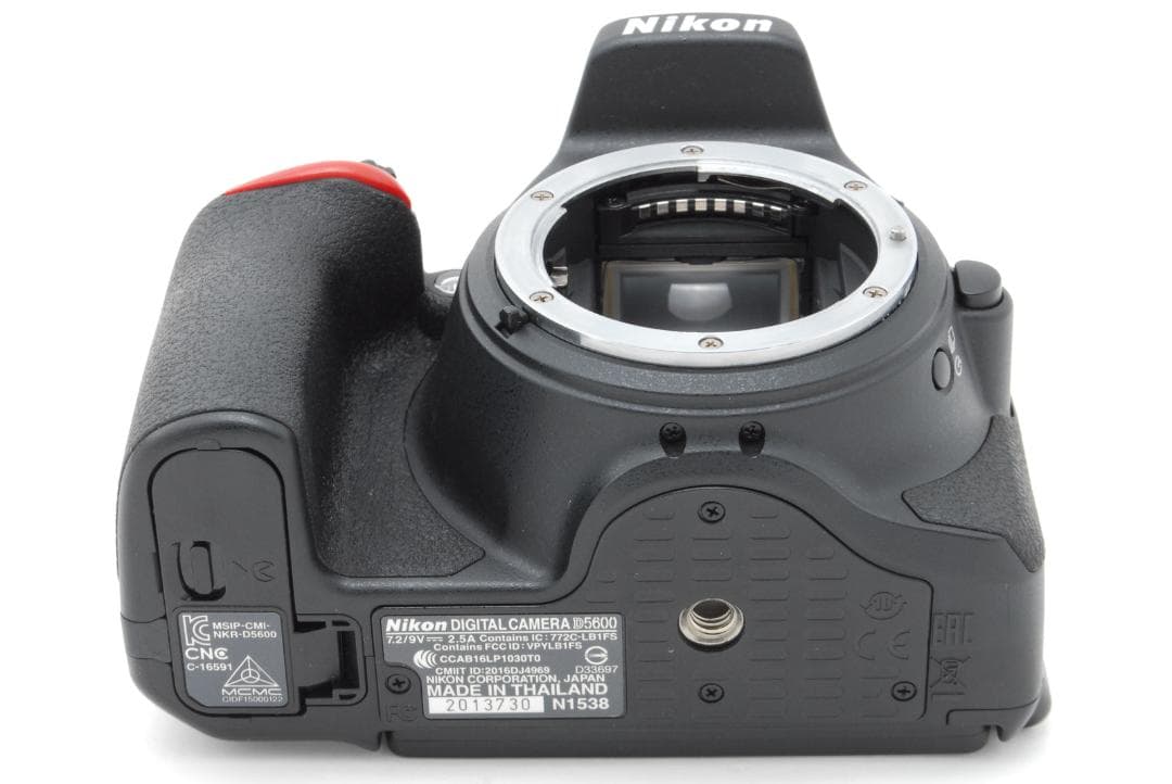 Nikon D5600 18-55mm VR 美品 SC3772