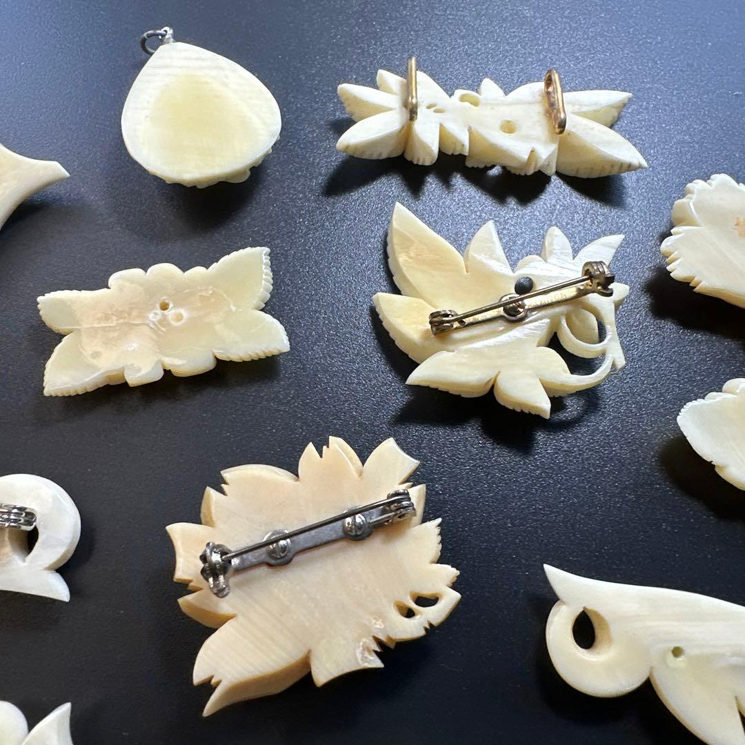 【vintage】鯨歯　ブローチと素材まとめ売り　ハンドメイドに！