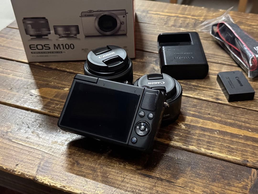 canon EOS M100 レンズキット 【ほぼ新品】