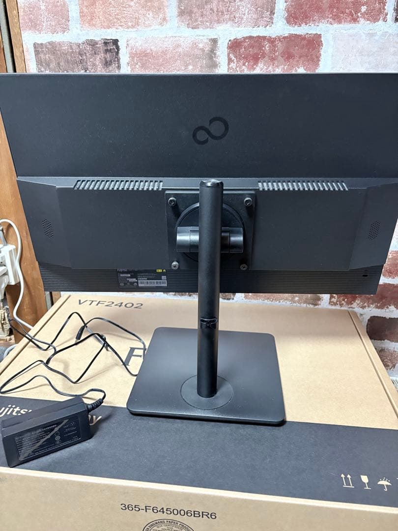 Fujitsu 23.8型ワイド ノングレア液晶　ブラック