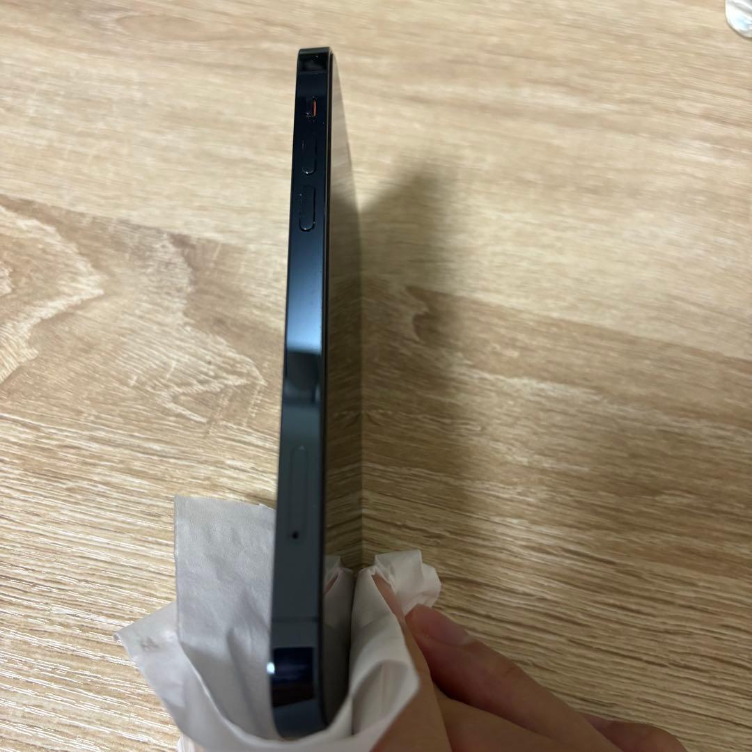 【値下げ】美品iPhone12 pro 256GB Apple Store 購入