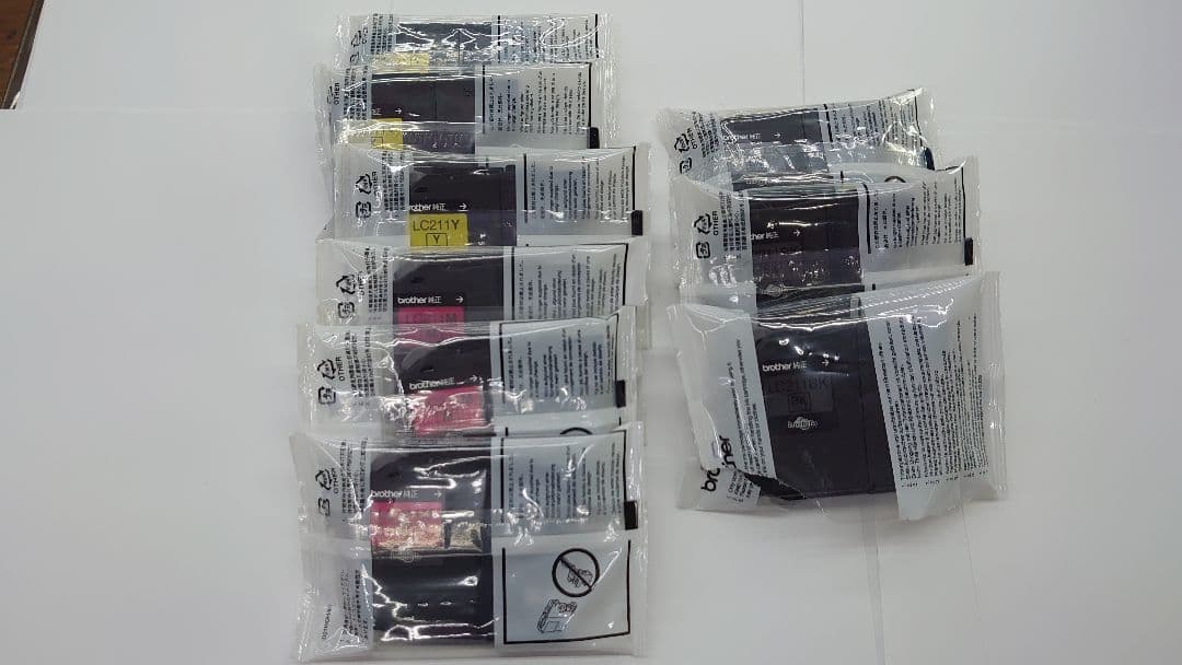 キュピオ　brothorブラザー純正インクLC211×３セット