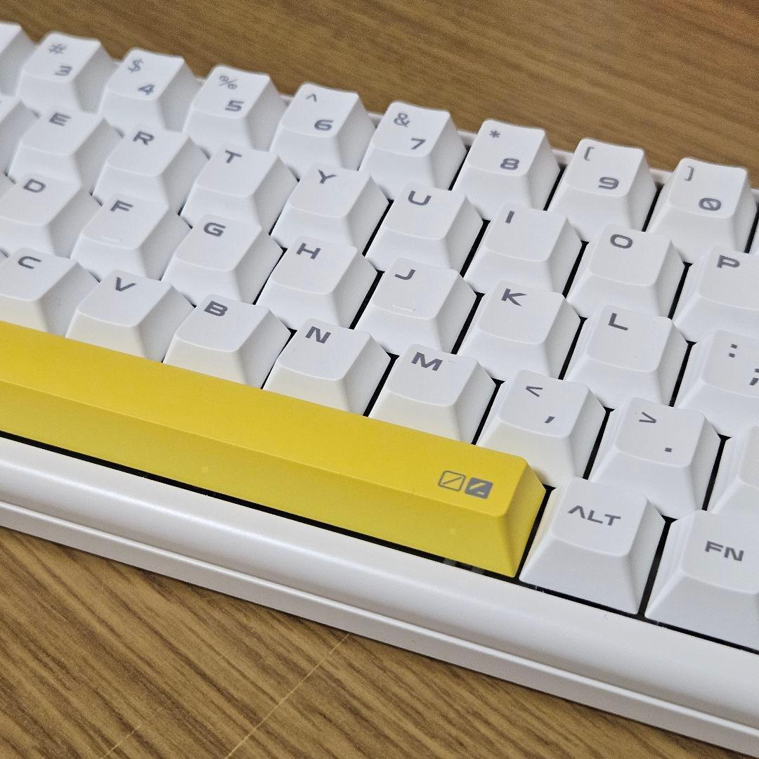 ATK RS6 ゲーミングキーボード コミックキーキャップ付 USED