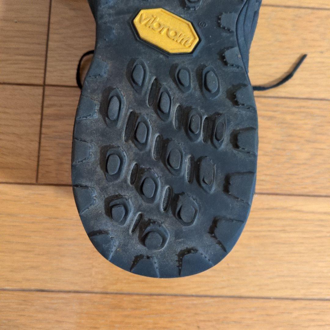 New Balance ブラック スニーカー メンズ