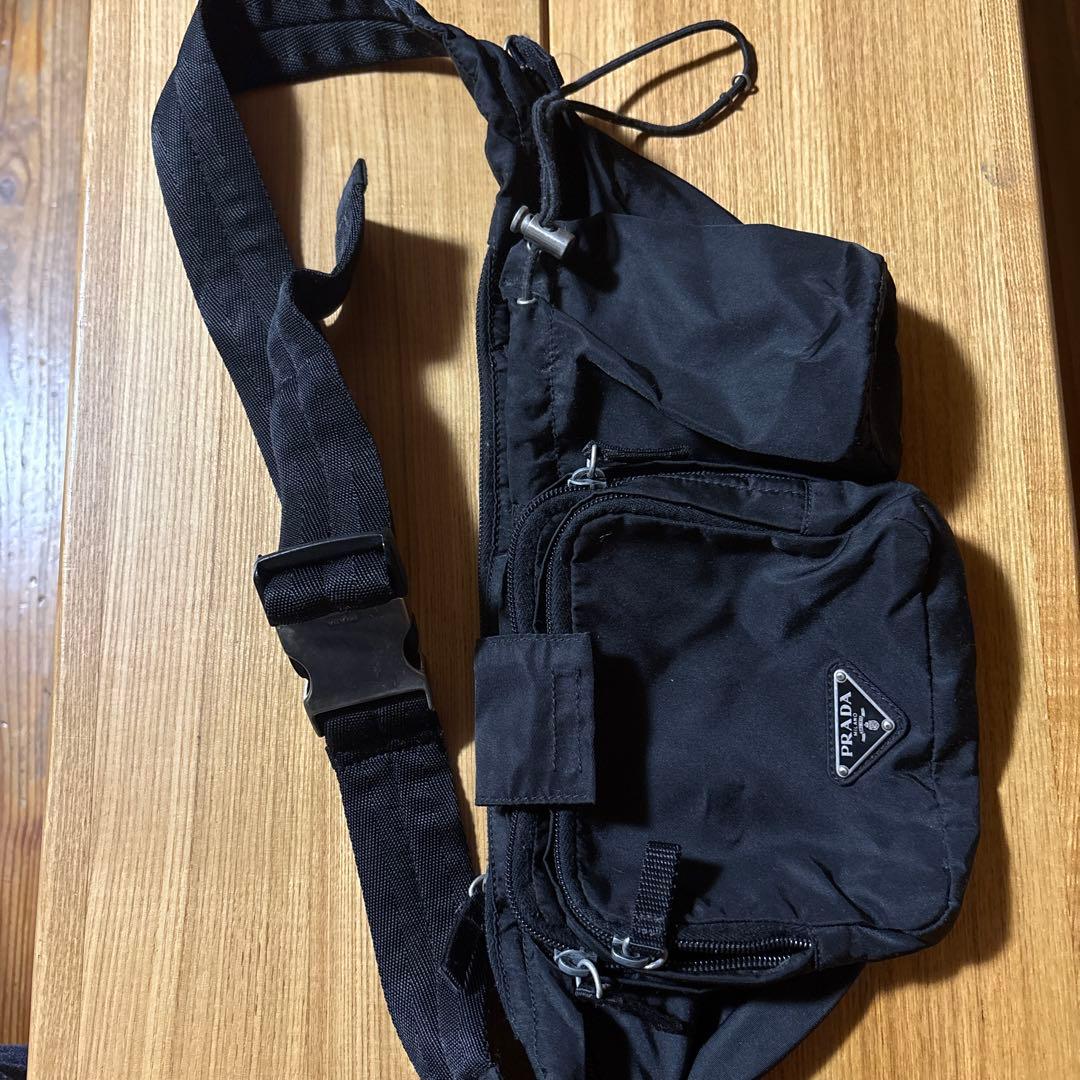 プラダ　ウエストポーチ