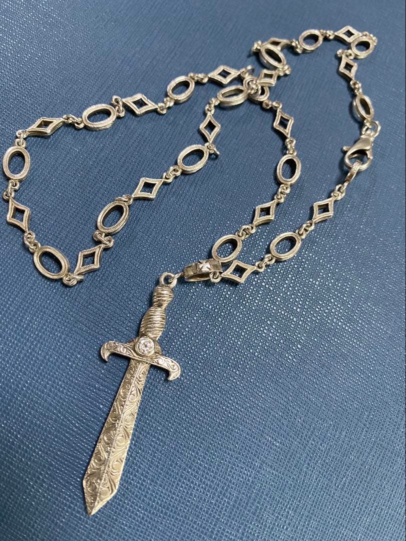 Loree Rodkin 剣デザイン ネックレス