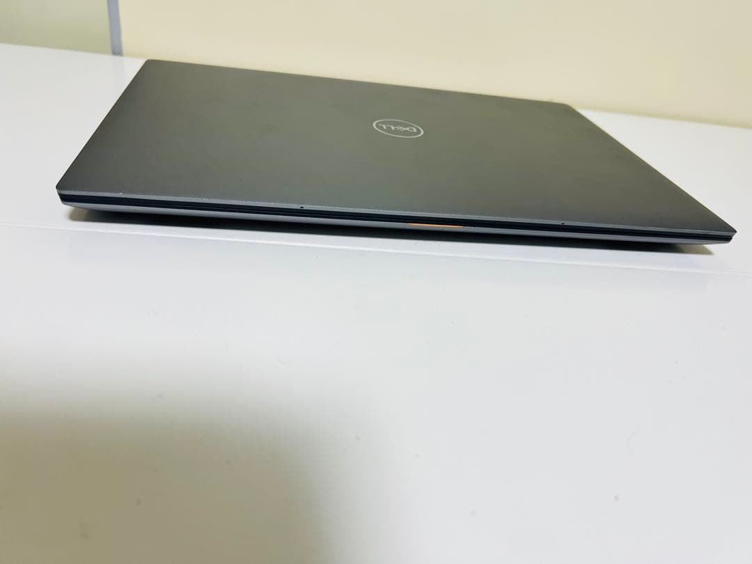 Windowsノート本体 Dell Precision 5470 i9 32GB 1TB A1000