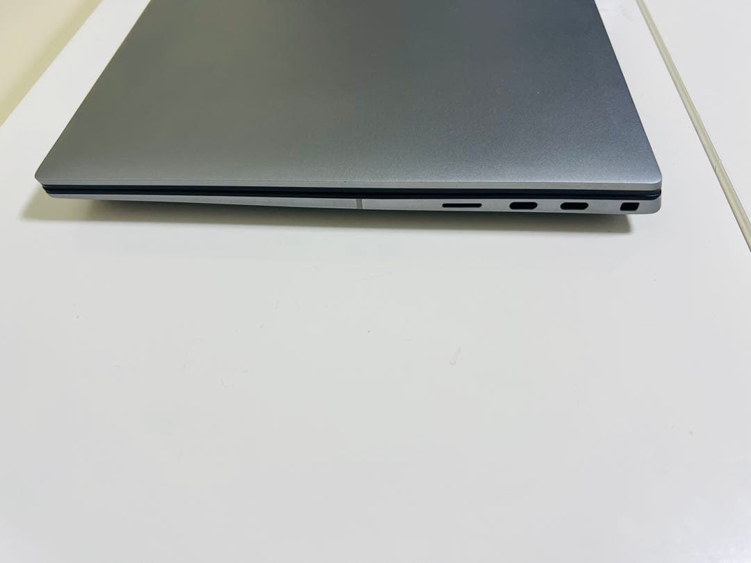 Windowsノート本体 Dell Precision 5470 i9 32GB 1TB A1000