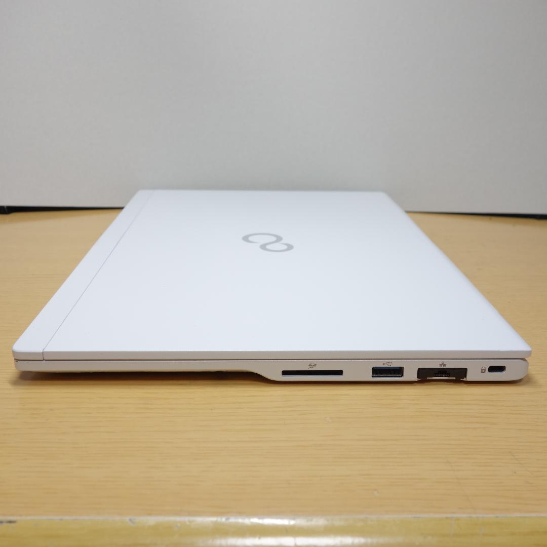 LIFEBOOK UH75◆Core i3-8145U/256G/8G/軽量
