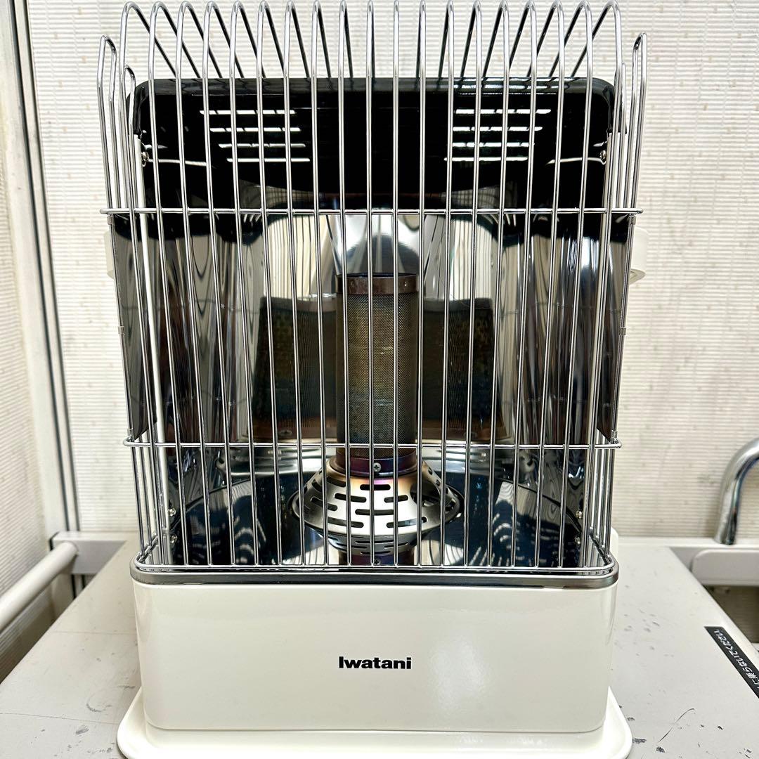 美品 Iwatani カセット ガスストーブ CB-STV-DKD イワタニ