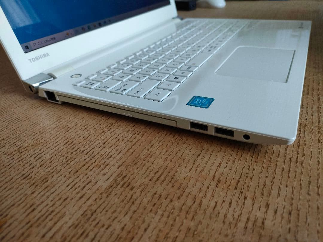 dynabook T45 ホワイト ノートPC 東芝　PT45GWP-SEA