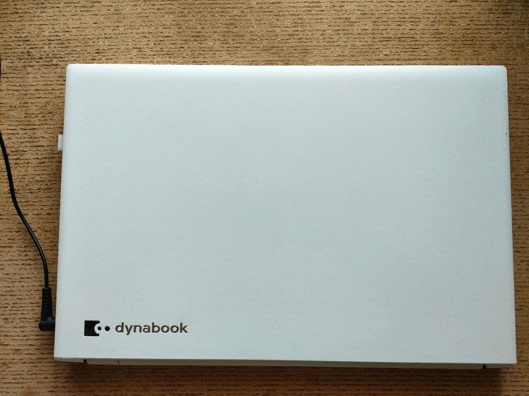 dynabook T45 ホワイト ノートPC 東芝　PT45GWP-SEA