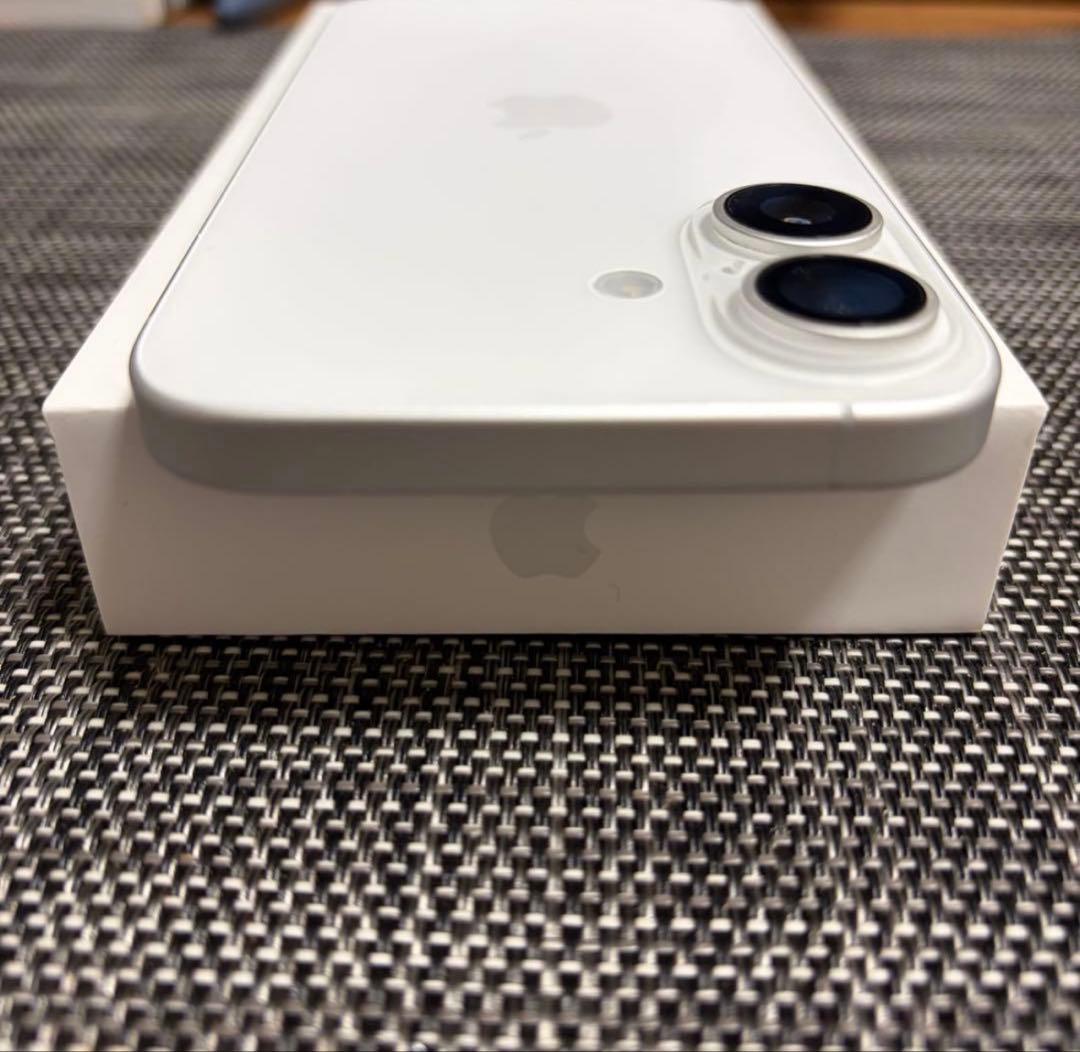 ✅✨ほぼ未使用✨ 充電0回 iPhone16 256GB❣️100% 白　ホワイト