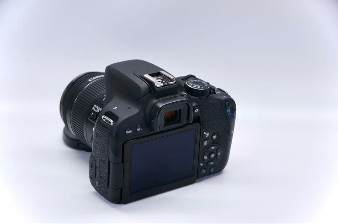 【超美品・元箱付き】Canon EOS Kiss X9i ダブルズームキット