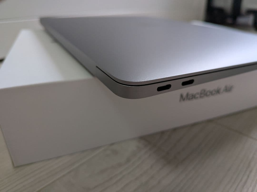 極美Macbook Air M1 メモリ 16GBバッテリ交換後充放電２回CTO