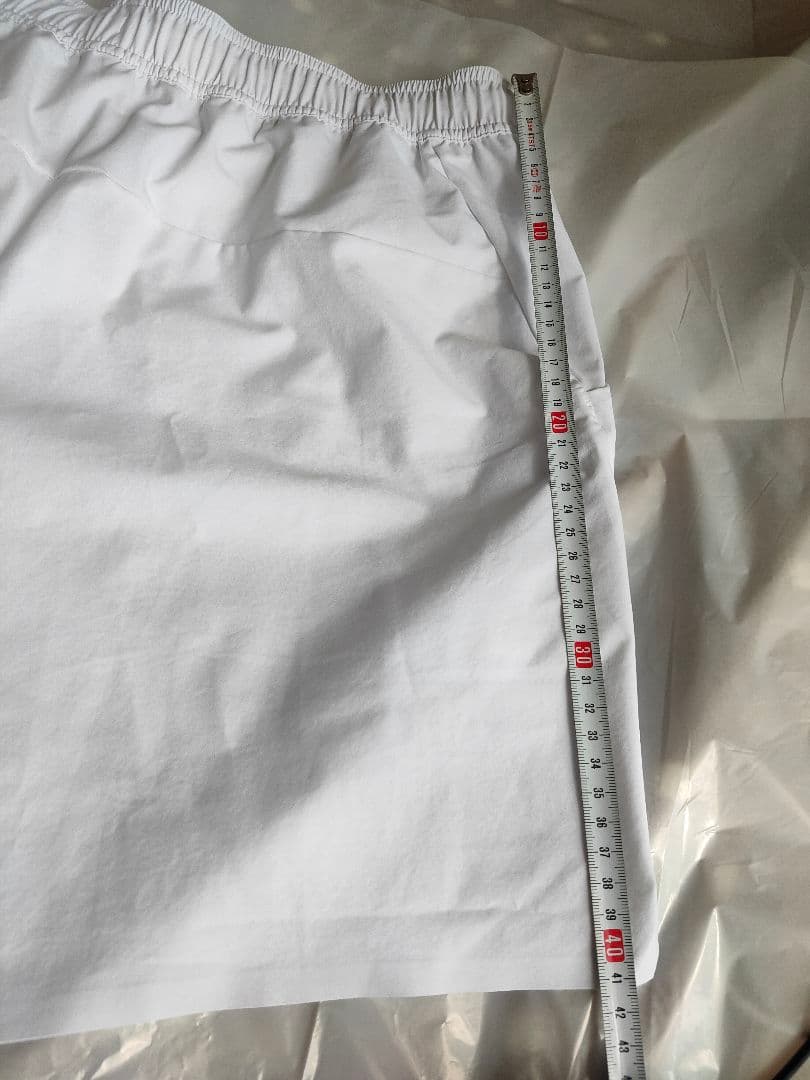 ON コート　ショーツ　テニスウェア　ホワイトショートパンツ