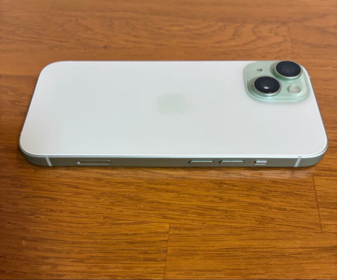 iPhone15 256GB 本体&カバー