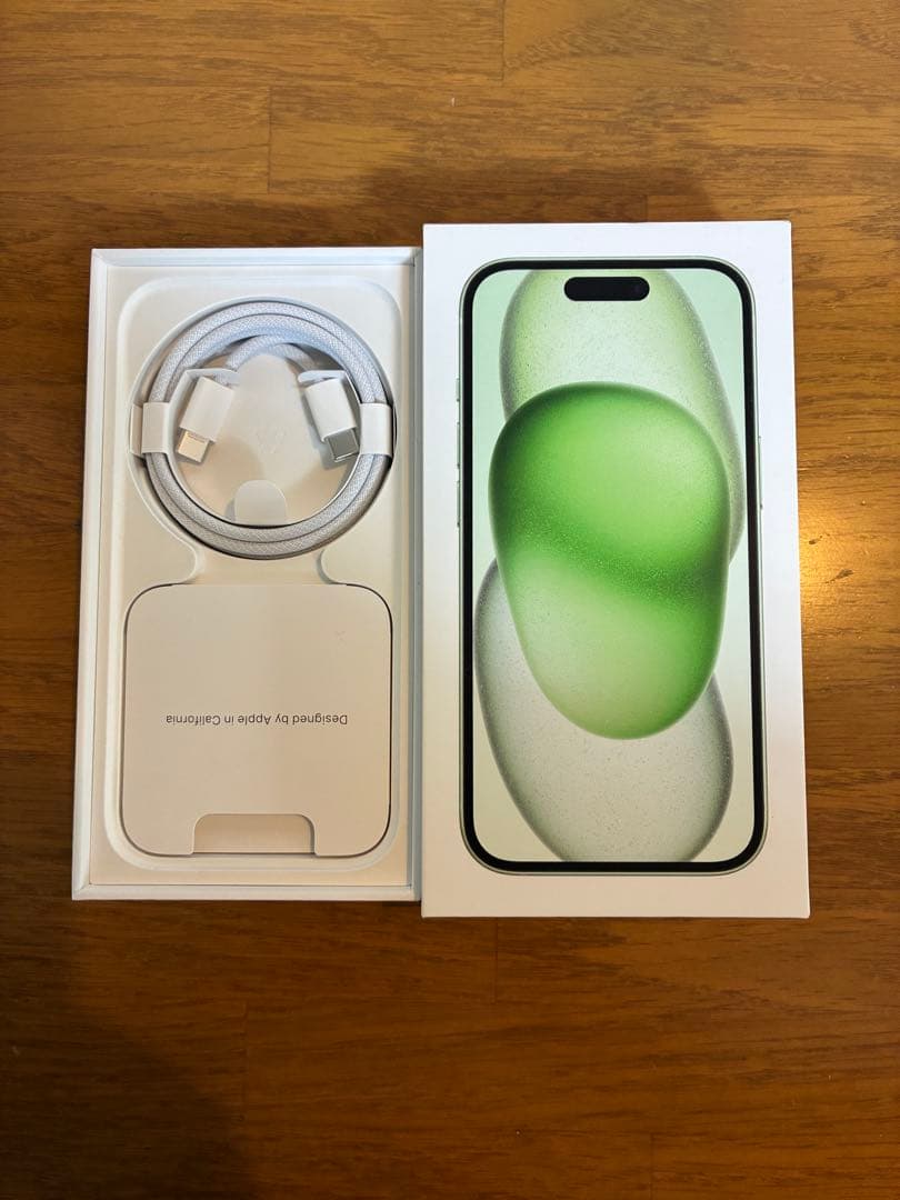 iPhone15 256GB 本体&カバー