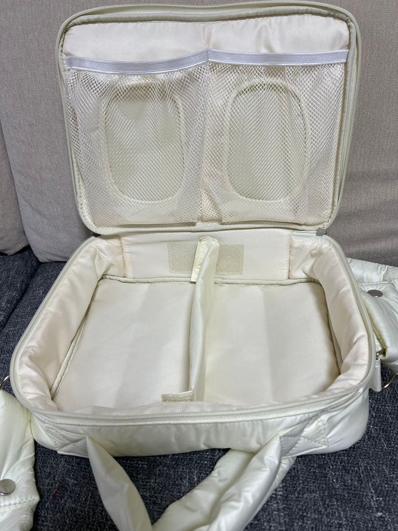 美品　calin カラン　マザーズバッグ　マグネット