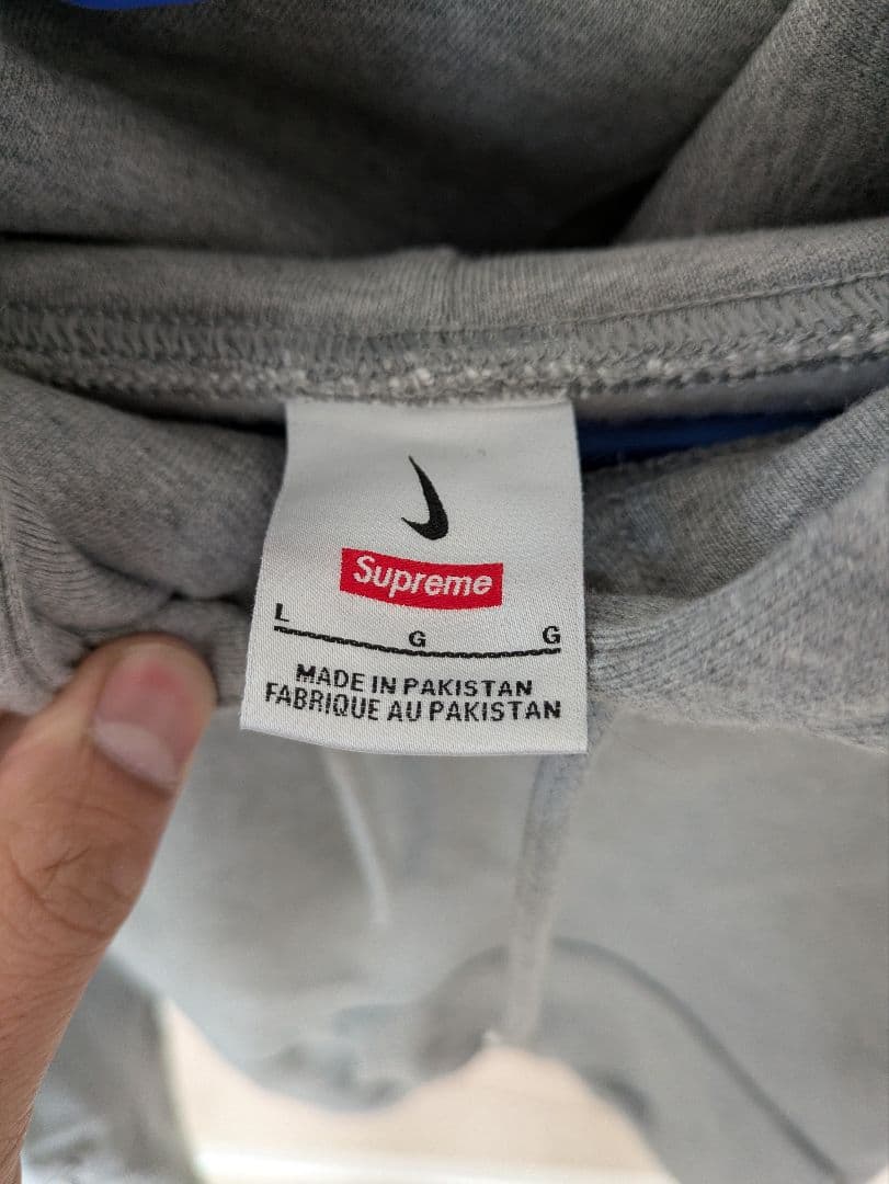 Nike x Supreme グレー フード付きスウェット L