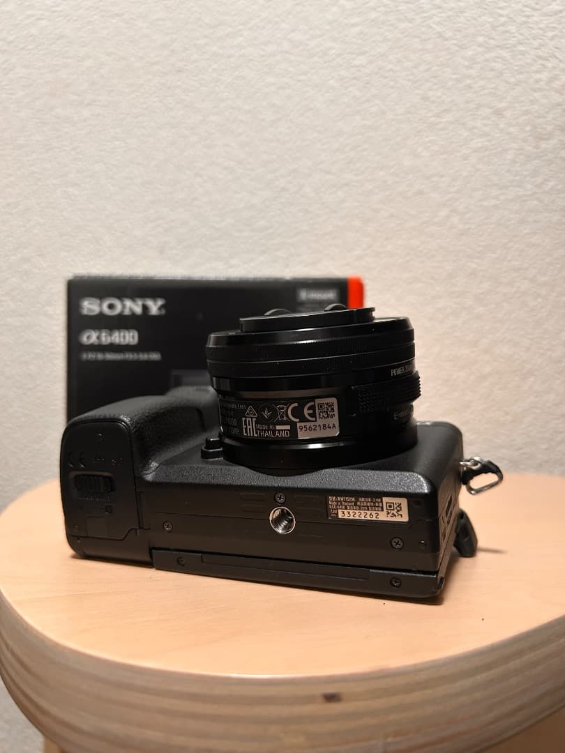 美品Sony a6400 INTERNATIONAL Sony 16-50mm