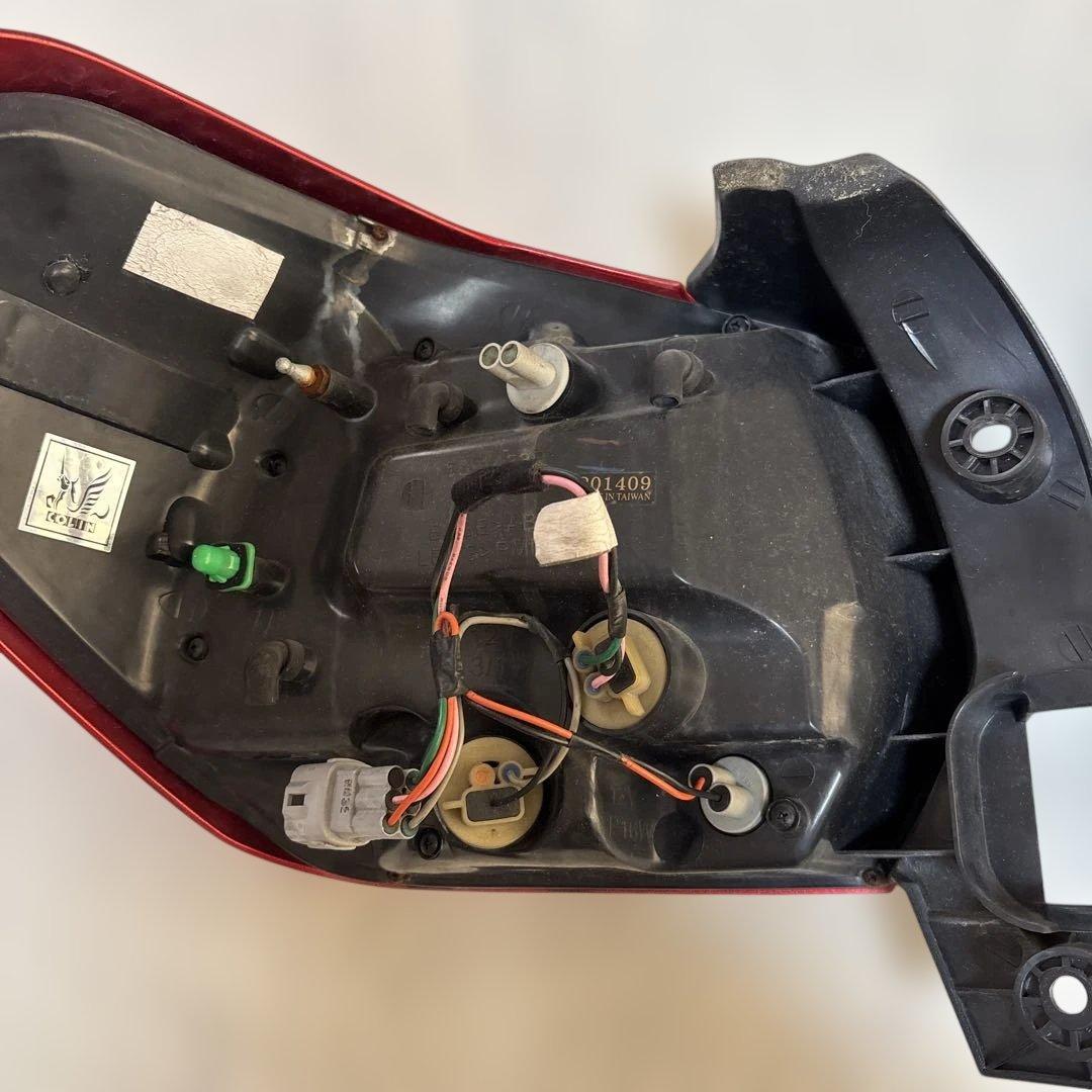 スバルSUBARU GP型テールライト LED左右セット 日本製COLIN社外品