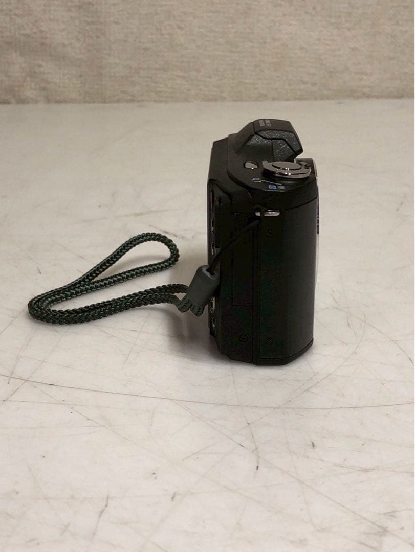 OLYMPUS SZ-14 コンパクトデジタルカメラ