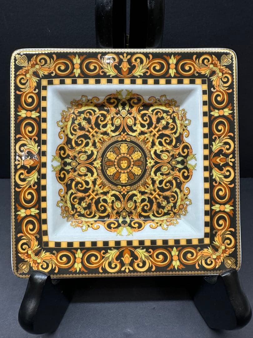 Versaceヴェルサーチ　お皿セット2枚