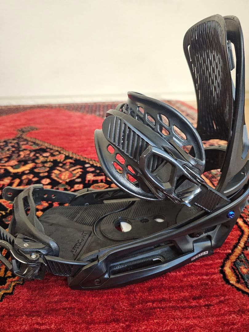 BURTON　GENESIS　23ー24モデル　Sサイズ