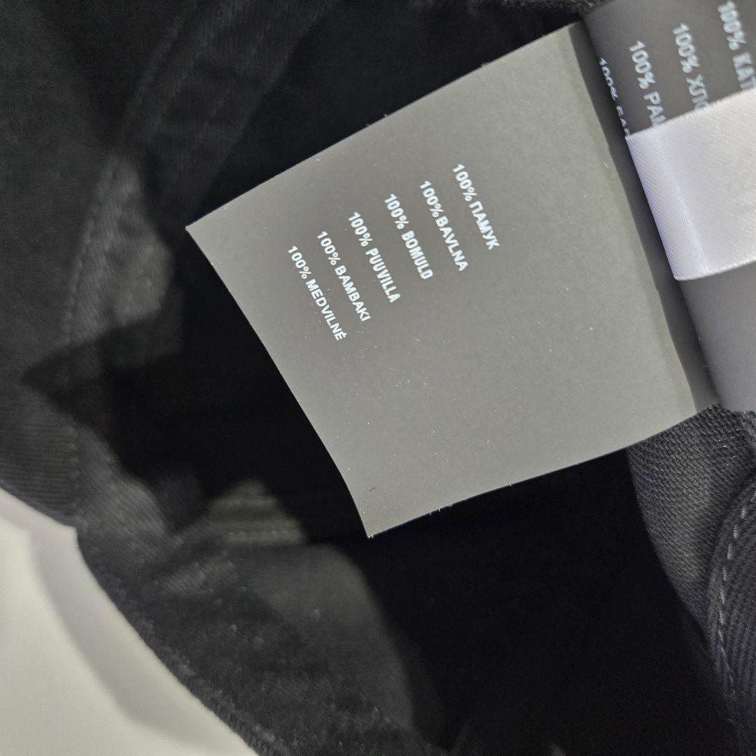 MIU MIU ドリル ベースボールキャップ　L