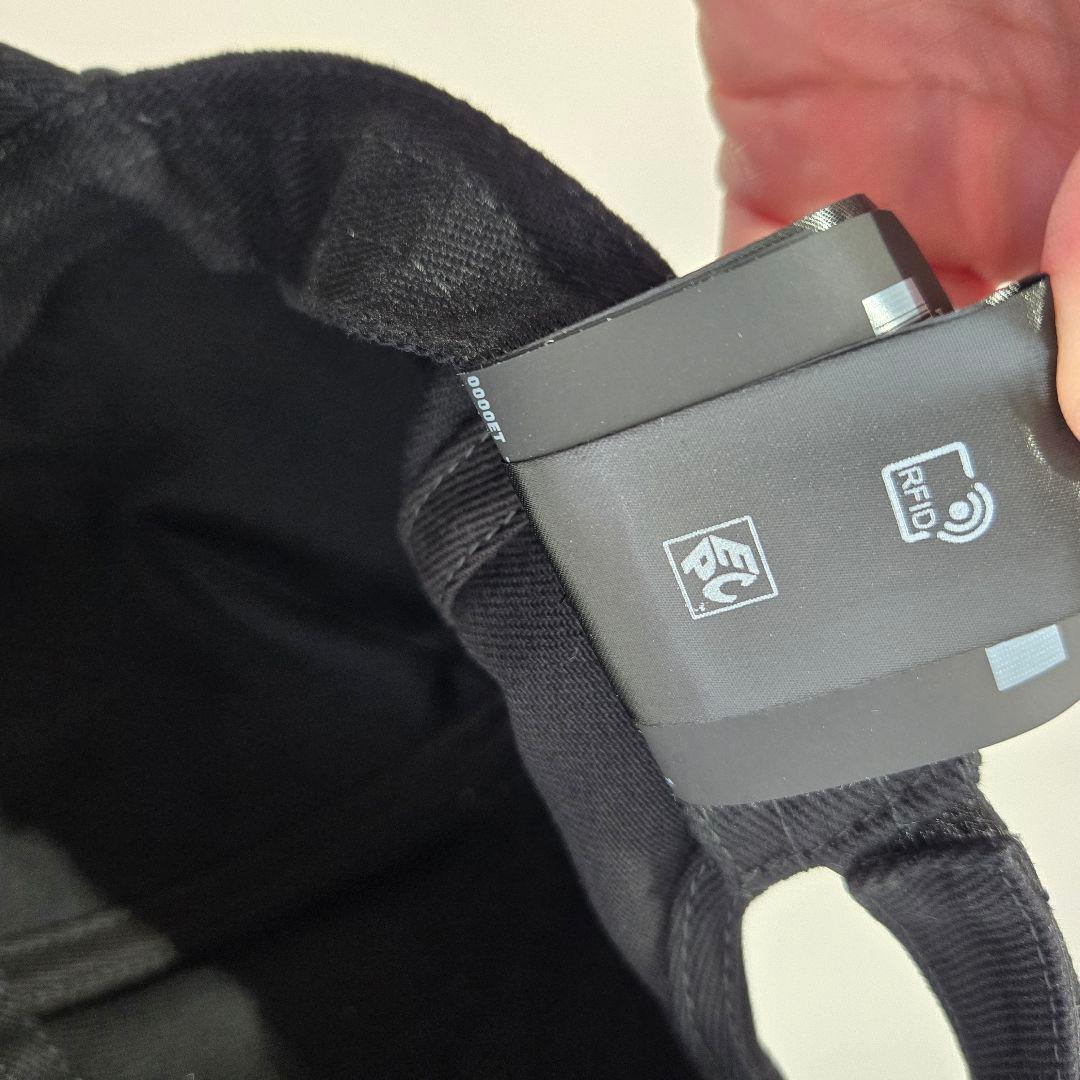 MIU MIU ドリル ベースボールキャップ　L