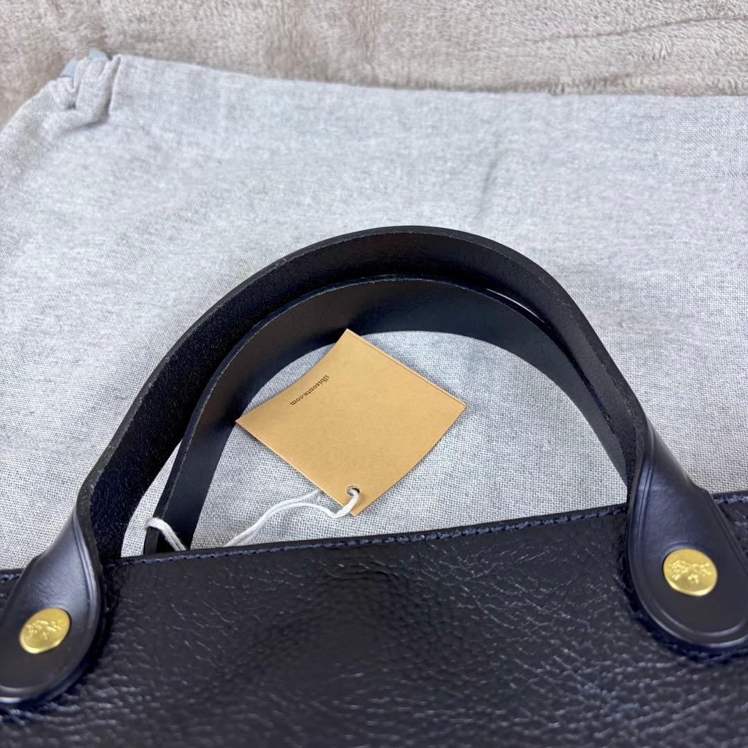 未使用級　IL BISONTE トートバッグ　現行モデル　トートバッグ　ブラック