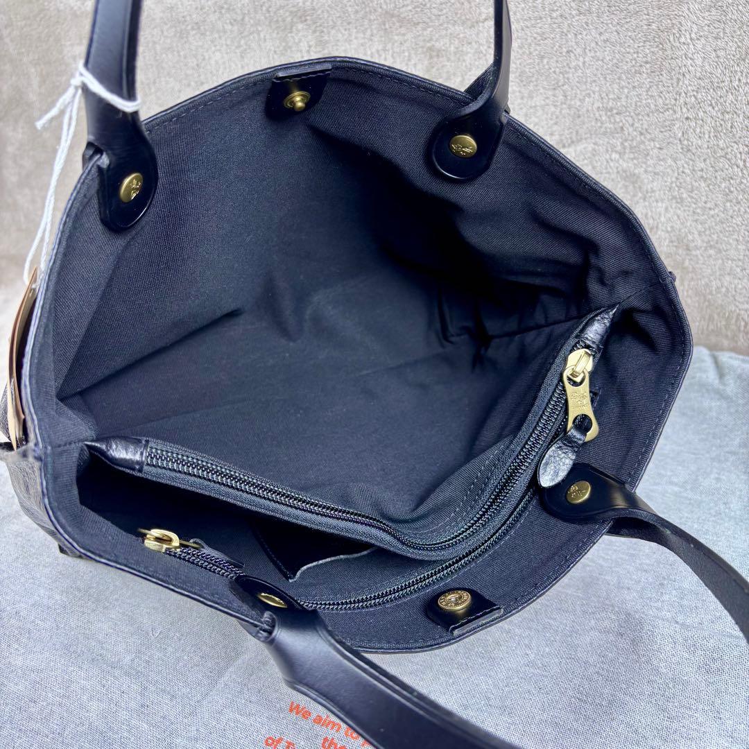 未使用級　IL BISONTE トートバッグ　現行モデル　トートバッグ　ブラック