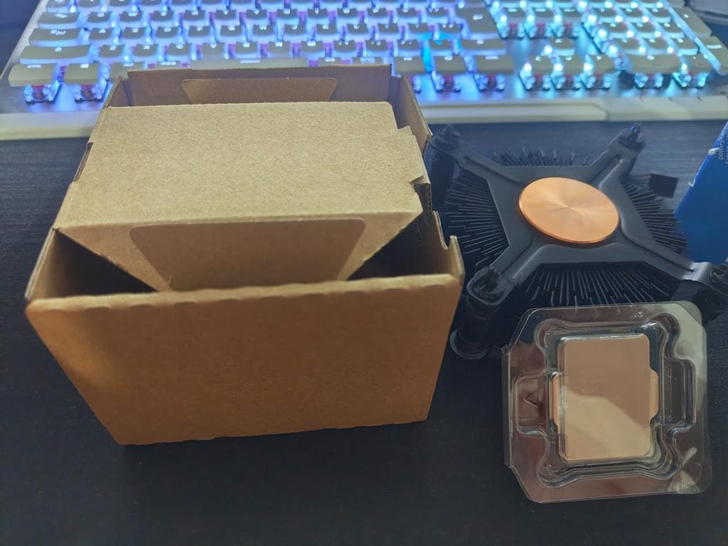 intel Core i 5 12400 LGA1700 CPU インテル